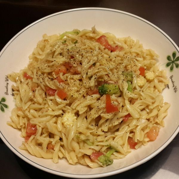 天氣熱吃這個! 番茄鮪魚涼拌義大利麵 : 千懿一起做