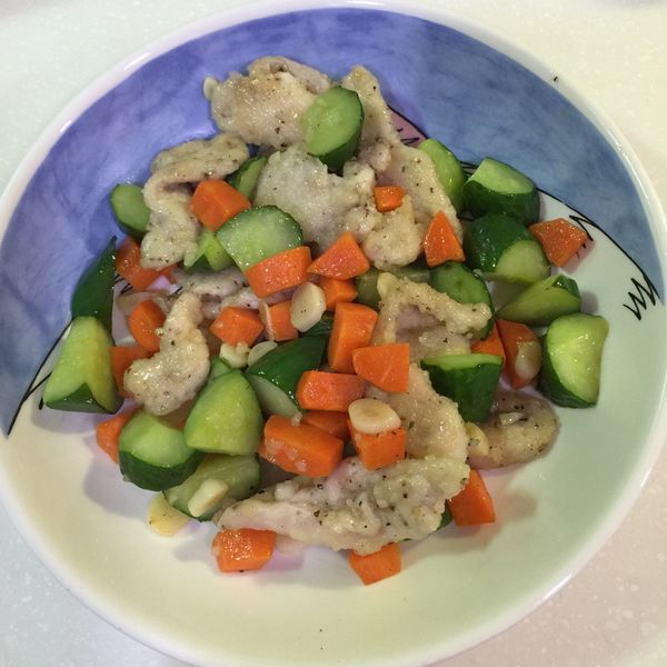 香煎嫩雞小黃瓜：Carita 一起做