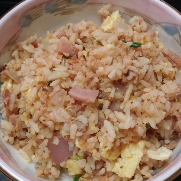 茄汁鮪魚洋蔥蛋炒飯 : Annette Pao一起做