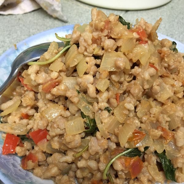 【不加魚露＆ 三步驟】清爽檸檬打拋肉 : Nicky Fan一起做