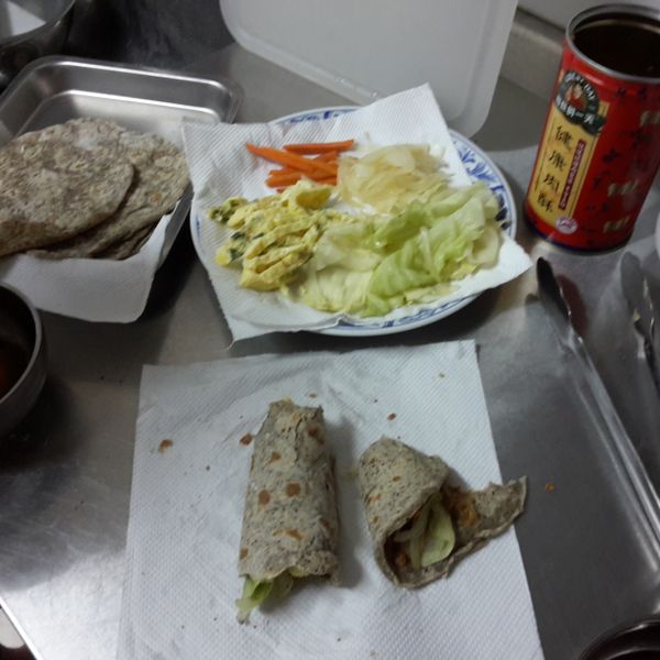 鮪魚蔬菜全麥捲餅 : Patty Lu一起做