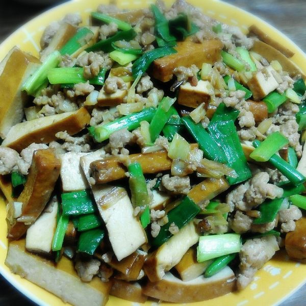 豆乾炒肉絲：吳宜珊 一起做