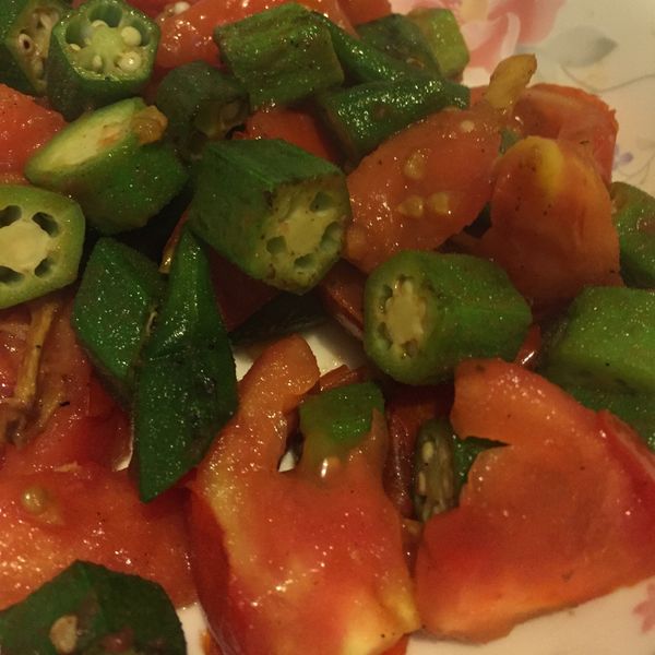 秋葵炒番茄顧腸餐 : Vicky 一起做