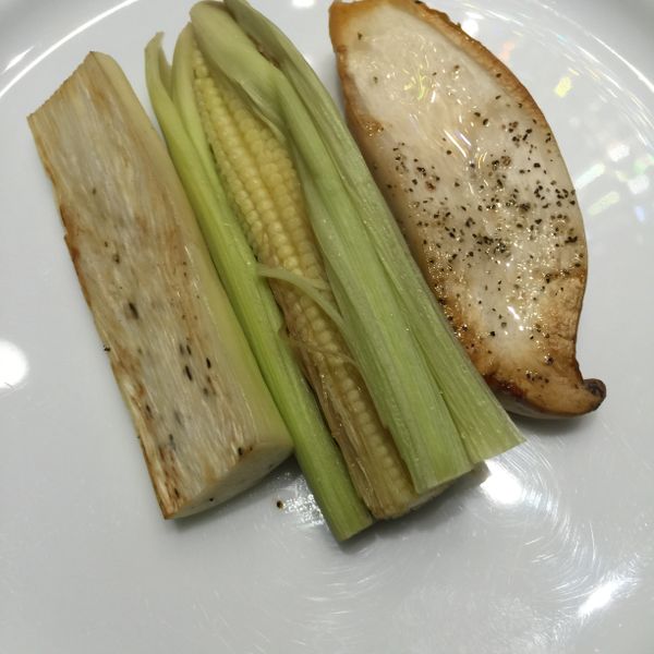 干煎玉柱杏鮑菇 : 冰冰SIMPLE廚房一起做