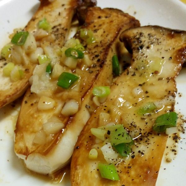 蒜香奶油杏鮑菇（5分鐘）：Yang Ya Ting 一起做