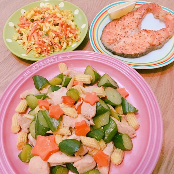 【厚生廚房】小黃瓜炒雞丁 : Ya Ling Fang一起做