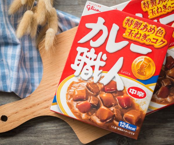 齒頰留香咖哩炒烏龍麵：Nina Talk 一起做