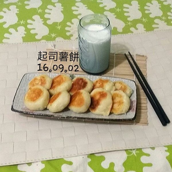 金磚起司馬鈴薯餅［全聯料理王大賽］：伊的親子早餐日記 一起做