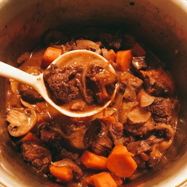 七夕食譜。浪漫的紅酒燉牛肉 : 吳怡慧一起做