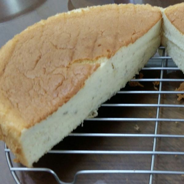 基礎原味戚風蛋糕 : 萱媽一起做