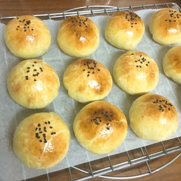 第一次烤蛋黃酥就上手(無鹽奶油版12顆) : Chloe一起做