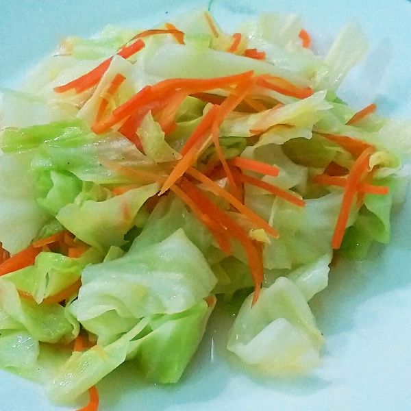 炒高麗菜（家常料理）：小圓廚房 一起做