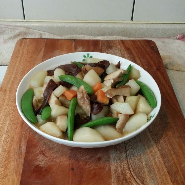 Olivia♥貢丸燴大黃瓜（簡單家常菜）：Jessica Chen 一起做