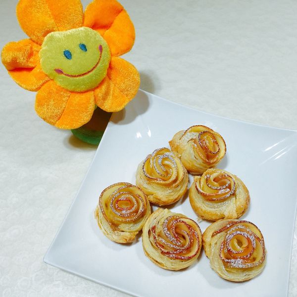 酥皮玫瑰蘋果派【HOLA幸福食堂】:黃啾啾 一起做