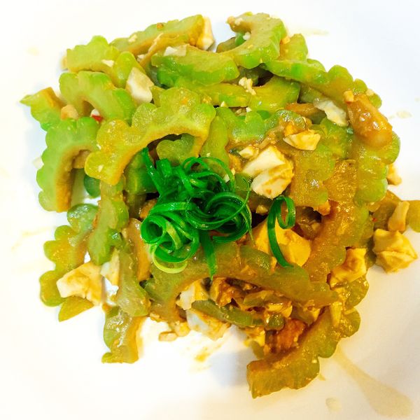 鹹蛋炒苦瓜：😂😂😂 一起做