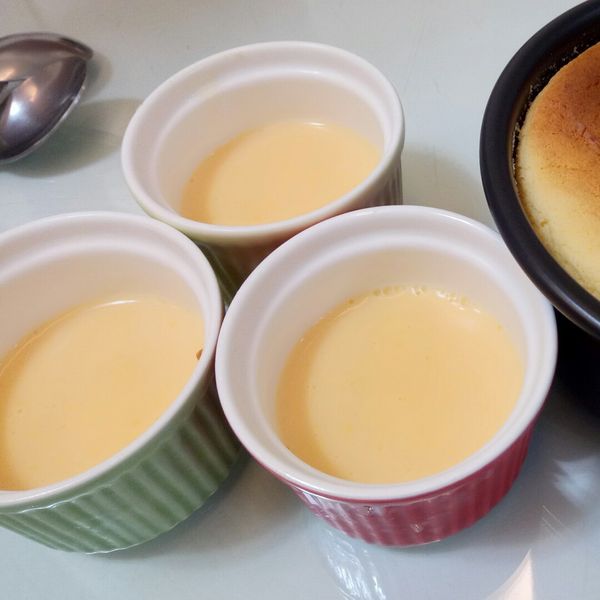 免烤布丁(口味相近某知名品牌):謝詩謙 一起做