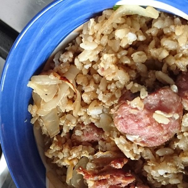 好吃炒飯小秘訣分享【洋蔥香腸蛋炒飯】 : Hsieh Jia Ling一起做