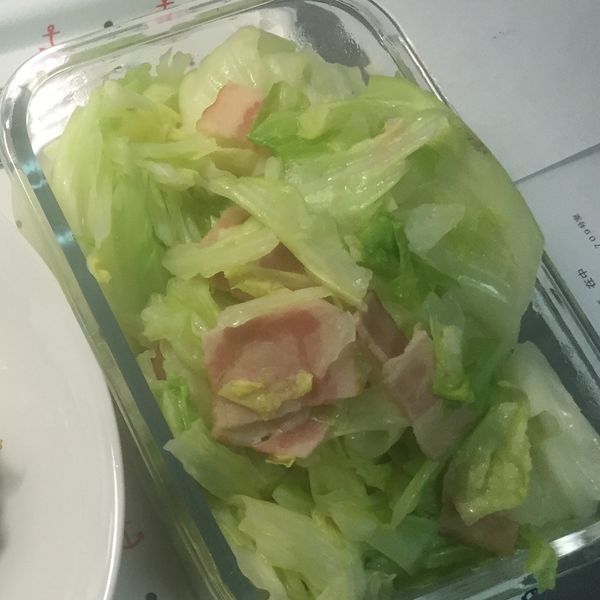 培根炒高麗菜 : Minminmin Chu一起做