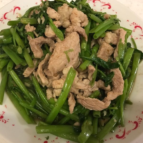 沙茶空心菜炒肉絲-大火快炒家常菜：lenzreyl 一起做