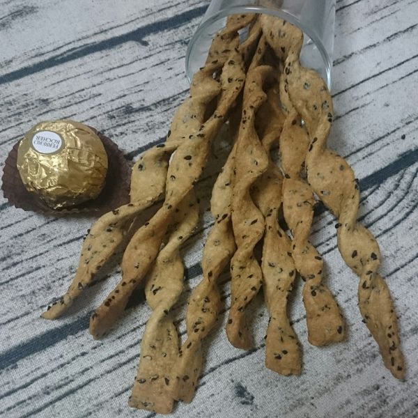 【芝麻乳酪捲捲棒】 : 許惠虹一起做