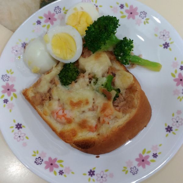 鮮蝦沙拉焗烤厚片 : Lin Chu Feng一起做