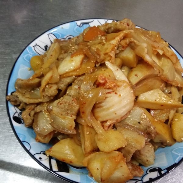 韓式泡菜炒豬肉 : 卡哇伊葳葳一起做