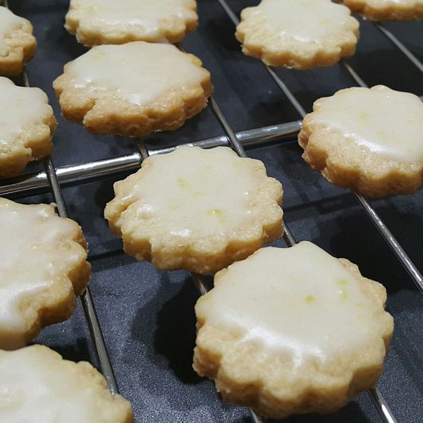 簡易檸檬糖霜餅乾（無蛋＋植物油配方）：蔡真寶 一起做