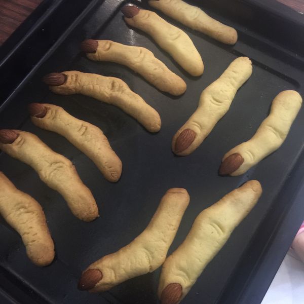 [萬聖節]~巫婆手指餅乾 : Rebecca Fong一起做