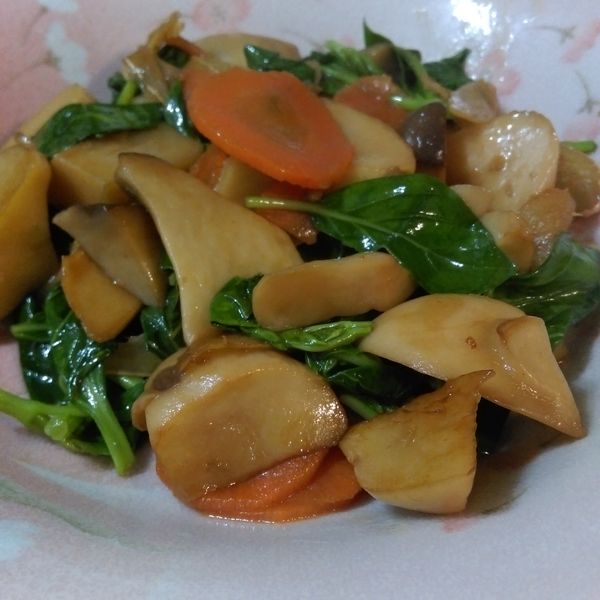 三杯杏鮑菇 : 爐敏榕一起做