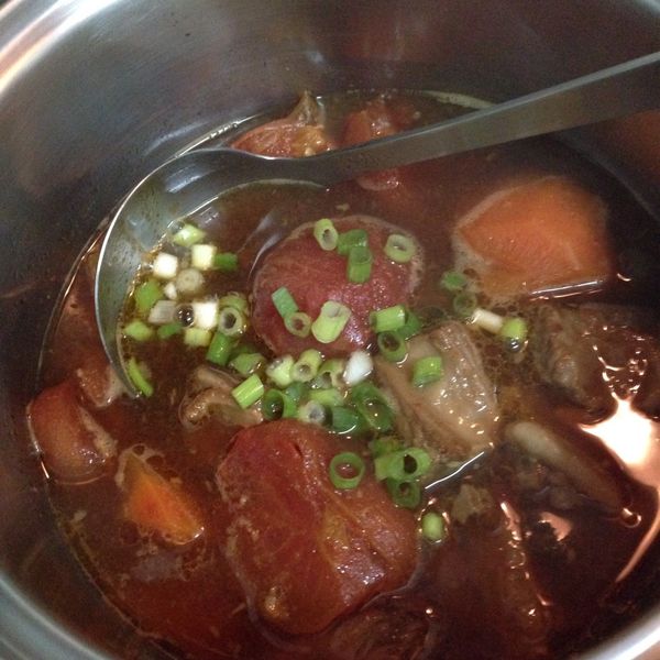紅燒番茄牛肉麵_電鍋料理 [18食堂] : Suiyen Wang一起做