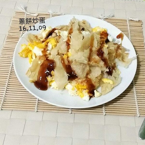 蔥油派餅炒蛋：伊的親子早餐日記 一起做