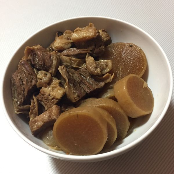 日式蘿蔔燉牛腩 & 蘿蔔去生味又入味秘訣：含淚の留學生活 一起做