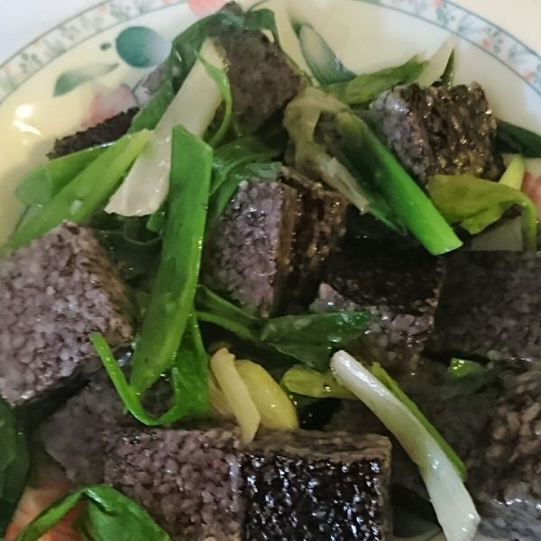 ♥我的手作料理♥ 青蒜米血糕 : 林凱硬一起做