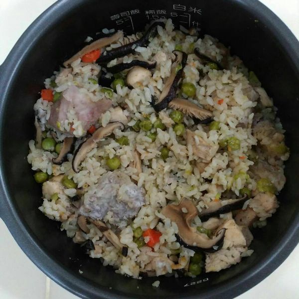 芋香雞肉炊飯(電鍋版) : Lin Chu Feng一起做