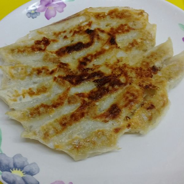 脆皮煎餃〞（用冷凍水餃輕鬆做） : Yiling Gao一起做