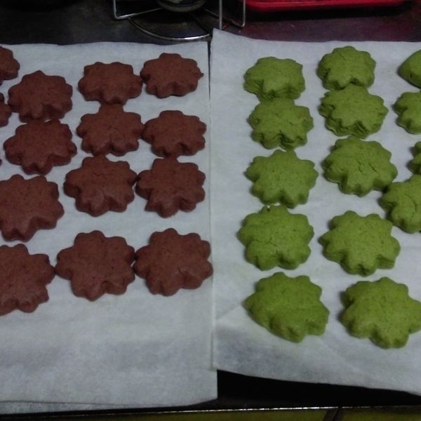 抹茶、可可壓模餅乾 : 劉安妮一起做