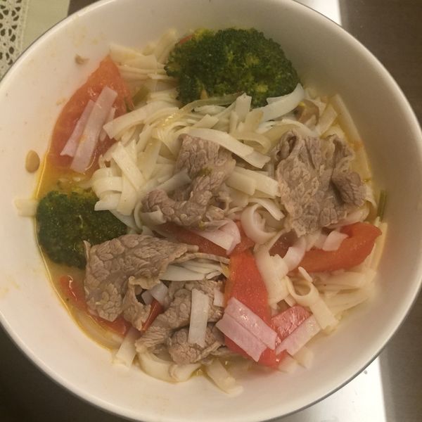 『超簡單』越南酸辣牛肉河粉 : Tina 新手愛料理一起做