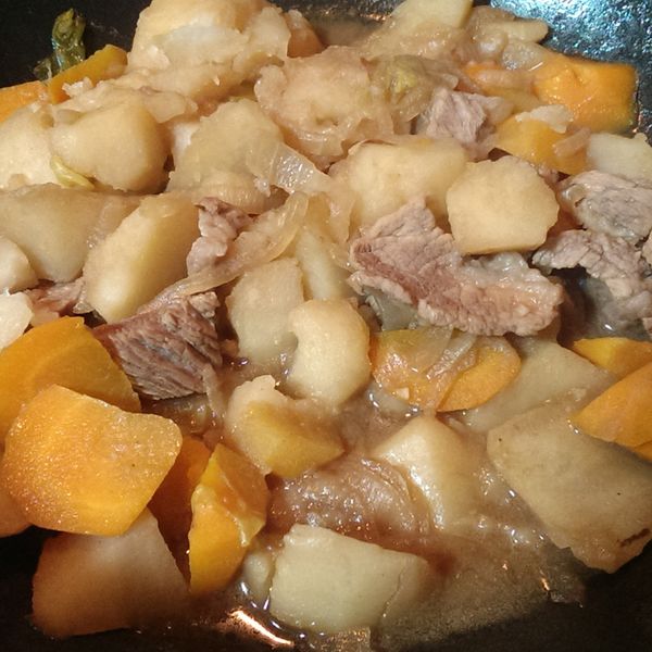 馬鈴薯燉肉(一鍋到底)：amy0506 一起做