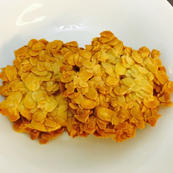 香、酥、脆的杏仁瓦片：Renee Chu 一起做