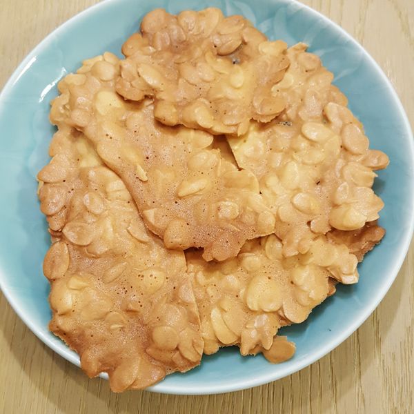 香、酥、脆的杏仁瓦片：Arimi 一起做