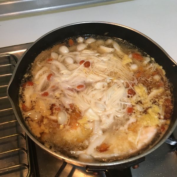 枸杞麻油蛋麵線 : Crystal Chen一起做