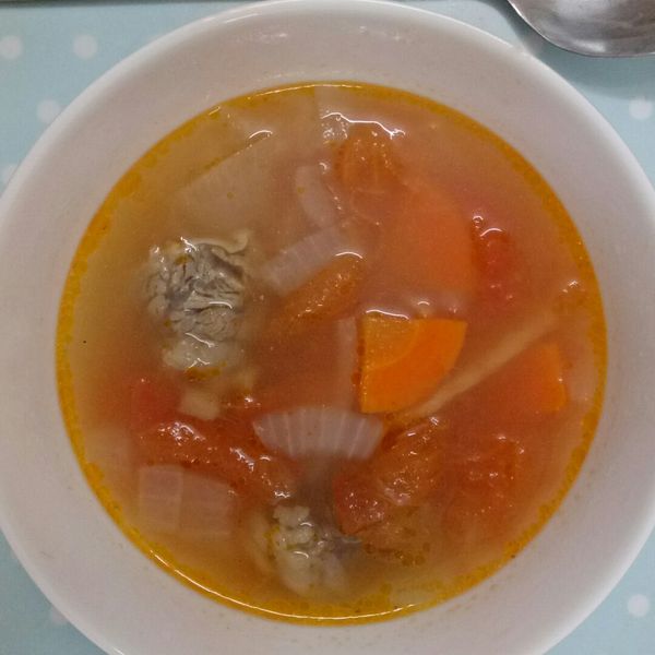蕃茄蔬菜牛肉湯 : Apple Chu一起做