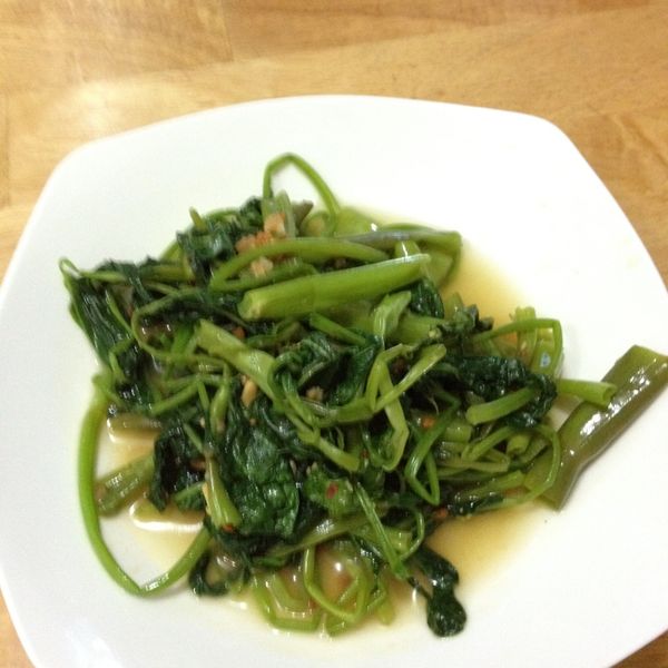 蒜香空心菜：Chen Parris 一起做