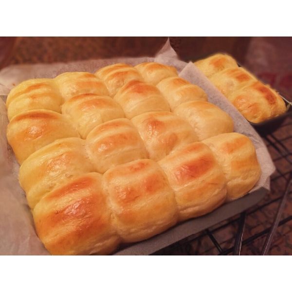 ♥PinchMyBelly♥ 養樂多奶油小餐包 : Maggie搽一起做