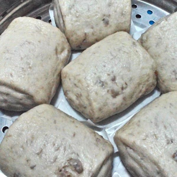 純天然的芋頭饅頭:Hsing-Fei Wu 一起做