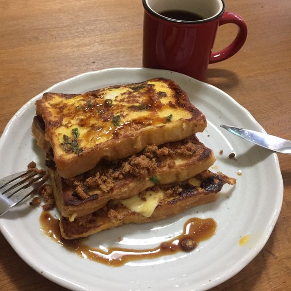 肉鬆法式吐司：Queeny Chiu 一起做