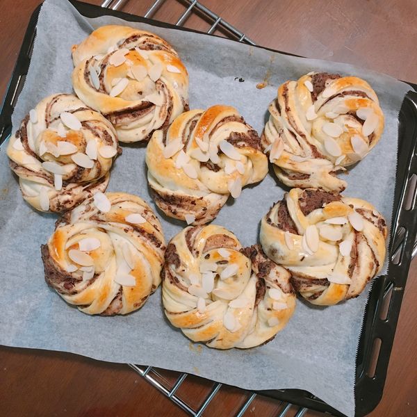 紅豆麻花麵包捲：貢丸 一起做