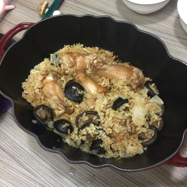 一鍋到底之香菇雞燉飯(鑄鐵鍋料理) : Patty一起做