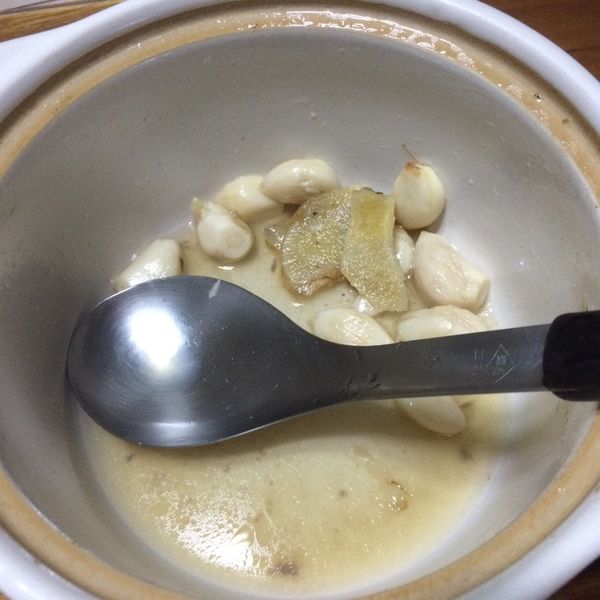 蛤蜊蒜頭雞湯_電鍋料理 湯頭濃郁秘訣 : 林美琪一起做