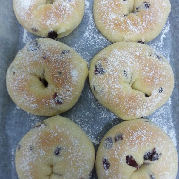 【香濃柔軟】蔓越莓奶油乳酪麵包捲：李翠萍 一起做